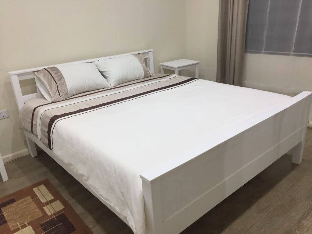 Queen Bedroom